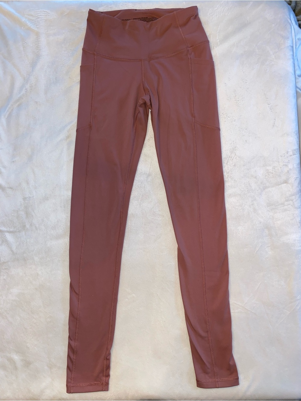 Victoria Sport XS High-Rise Leggings in Dusty Rose